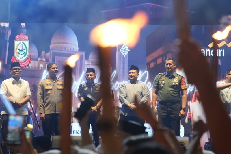 Lepas Pawai Obor Festival Muharram, Wali Kota Makassar Apresiasi Perayaan Hari Besar Islam Dikemas secara Kreatif